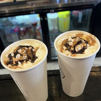 Mugs On Main - Specialty lattes. - Coffee & Tea Near Me - Riverhead, New York Mugs On Main - Specialty lattes. - Coffee & Tea Near Me - Riverhead, New York