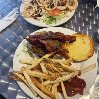 Chuck’s Bar and Grill - Our meal - Burgers Near Me - Bulverde, Texas Chuck’s Bar and Grill - Our meal - Burgers Near Me - Bulverde, Texas