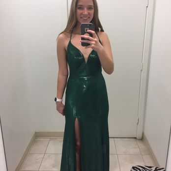 green emerald velvet dress Elegant Black Madrid Gown main image 1
