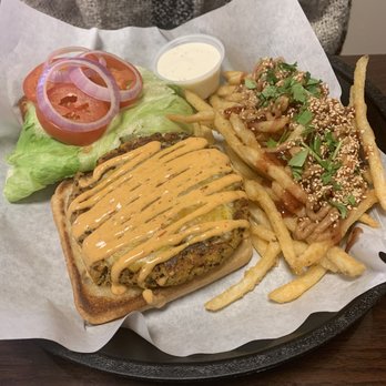 Curbin' Cuisine - SPQB Burger with PB&J fries - American Near Me - Ankeny, Iowa