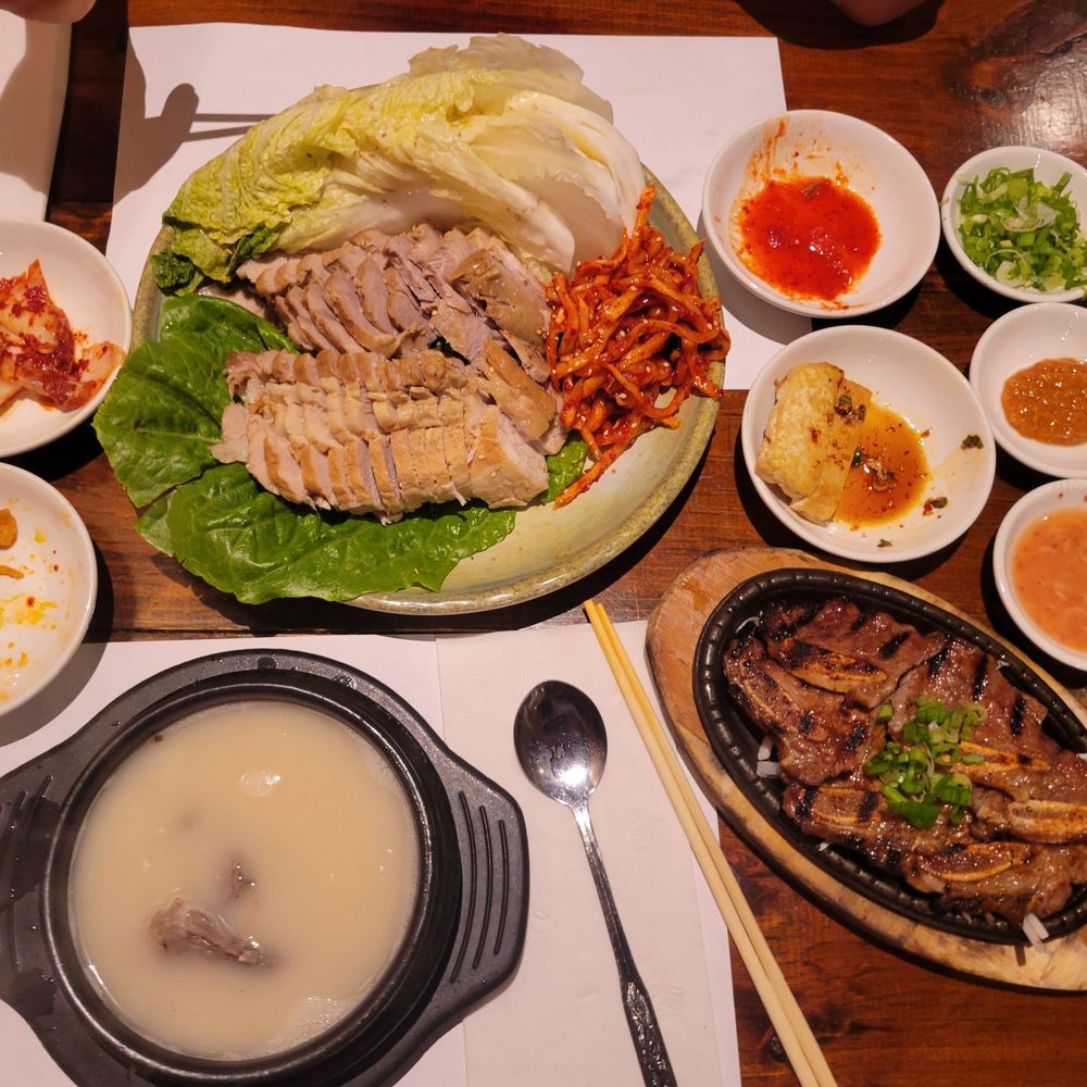 Seoul Soulongtang - Soup, bossam, galbi - Korean Near Me - Boston, Massachusetts Seoul Soulongtang - Soup, bossam, galbi - Korean Near Me - Boston, Massachusetts