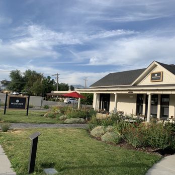 Montauk Bistro - Outside seating out front - Asian Fusion Near Me - Draper, Utah