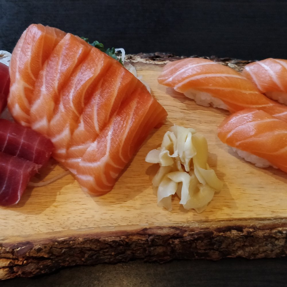 Sushi House - Salmon and Tuna, sushi and sashimi. - Japanese Near Me - Brampton, Ontario Sushi House - Salmon and Tuna, sushi and sashimi. - Japanese Near Me - Brampton, Ontario