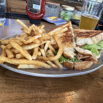 Street Side Ale House & Eatery - The chicken club - Sports Bars Near Me - Paso Robles, California Street Side Ale House & Eatery - The chicken club - Sports Bars Near Me - Paso Robles, California