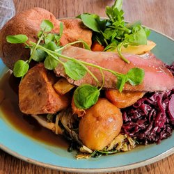 The Chequers - Sunday Roast of Sirloin