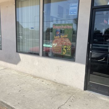 Douggy Fresh Pizza - .... - Pizza Near Me - Fresno, California