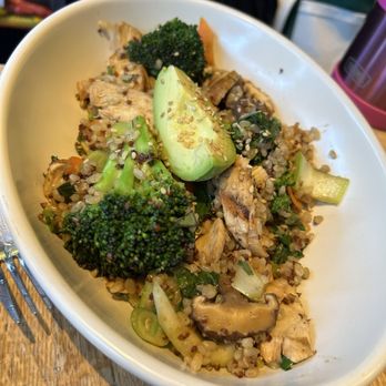 True Food Kitchen - Teriyaki Powergrain Bowl with Chicken - New American Near Me - El Segundo, California