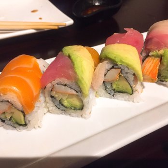 Tsunami Mount Pleasant - Rainbow roll($8.00), Tuna was bit disappoint - Sushi Bars Near Me - Mount Pleasant, South Carolina