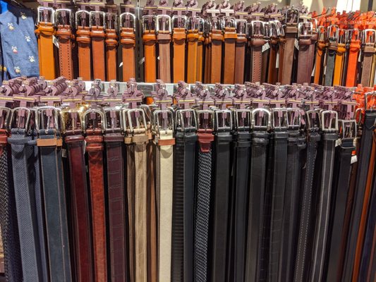 johnston and murphy tanger outlet