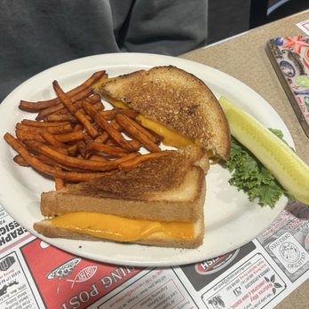 B&B Hitching Post - Grilled Cheese and Sweet Potato Fries - American Near Me - Portage, Wisconsin