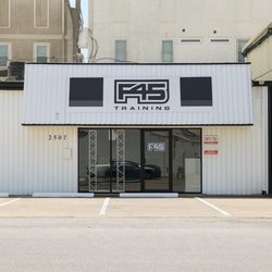 F45 Training West University Place TX - Front entrance