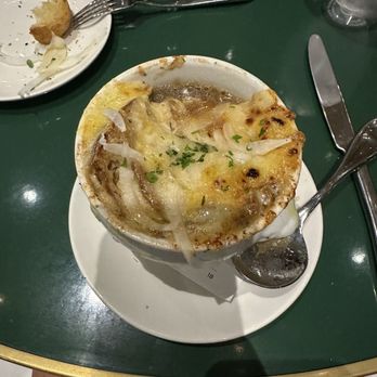 Merriman's Honolulu - French onion soup - Hawaiian Near Me - Honolulu, Hawaii Merriman's Honolulu - French onion soup - Hawaiian Near Me - Honolulu, Hawaii