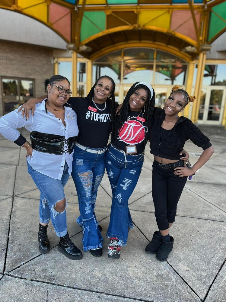 TOP NOTCH RELOADED SALON Updated September 2024 145 Photos 4696