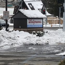 Walgreens - Walgreen is alive and well