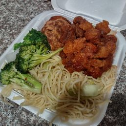 The same combo I used to get when I was a kid. The Chow Mein, Broccoli, Egg Foo Young, and Sweet and Sour Pork. And lots of it! The same combo I used to get when I was a kid. The Chow Mein, Broccoli, Egg Foo Young, and Sweet and Sour Pork. And lots of it!