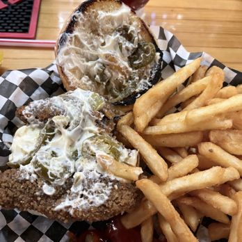 Uncle Buck's Bar & Grill - Burger - Bars Near Me - Ottumwa, Iowa