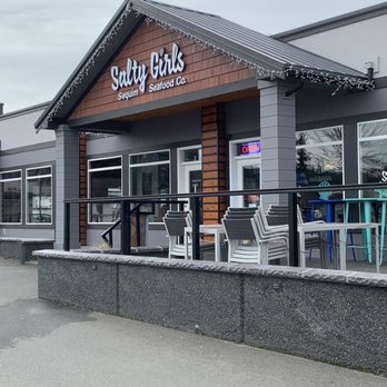 Salty Girls - Sequim Seafood - Outside - Seafood Near Me - Sequim, Washington