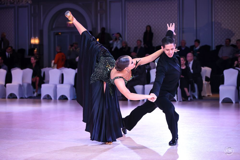 Lafleur Ballroom Dance Society Logo