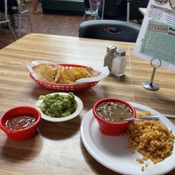 El Alamo Cafe - Rancho beans, rice, yummy guac, perfect chips. Salsa is good, but hot- give it some respect.
