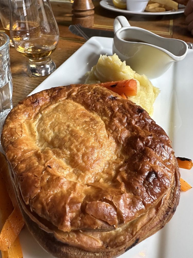 THE COPPER DOG Updated July 2024 29 Photos & 12 Reviews Victoria