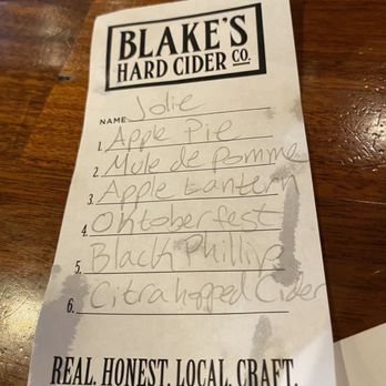 Blake's Tasting Room - Beer flight- Apple pie for the win - Wineries Near Me - Armada, Michigan Blake's Tasting Room - Beer flight- Apple pie for the win - Wineries Near Me - Armada, Michigan