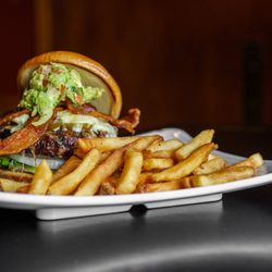 Sideouts Sports Tavern - Great burgers!