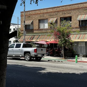 Arize Bistro - Outside Restaurant. - Breakfast & Brunch Near Me - Long Beach, California Arize Bistro - Outside Restaurant. - Breakfast & Brunch Near Me - Long Beach, California