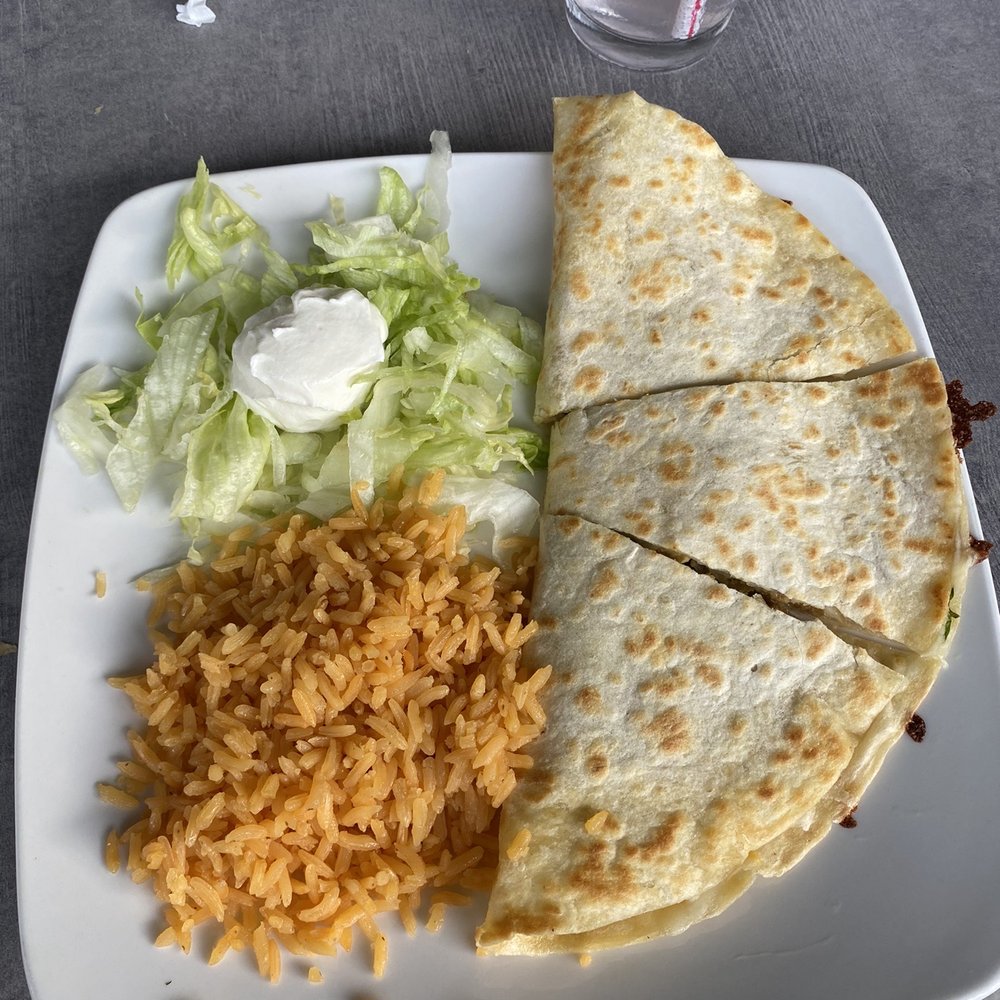 Veracruz Mexican Grill - Chicken Quesadilla Chicken - Mexican Near Me - Cincinnati, Ohio Veracruz Mexican Grill - Chicken Quesadilla Chicken - Mexican Near Me - Cincinnati, Ohio