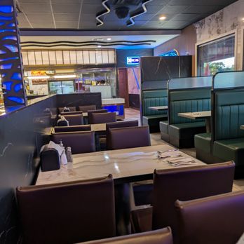 Kuchi - Dining room at Kuchi Buffet, Tampa - Sushi Bars Near Me - Tampa, Florida