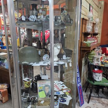 Funky & Random Antique Exchange - Antiques Near Me - Sevierville, Tennessee Funky & Random Antique Exchange - Antiques Near Me - Sevierville, Tennessee