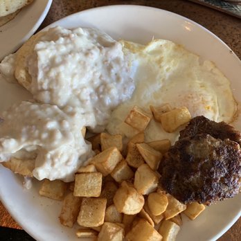 Another Broken Egg Cafe - Biscuits and gravy - Breakfast & Brunch Near Me - Burbank, California