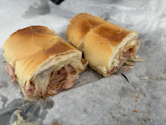Sarussi Cafe Subs by null