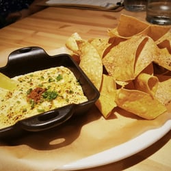 Fireside By Kettle - Not a fan of aligue (crab fat) but this hot crab and artichoke dip from Fireside by Kettle is really really good.