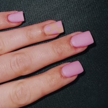 Tech Nail 2 - Nail Salons Near Me - Lake Zurich, Illinois
