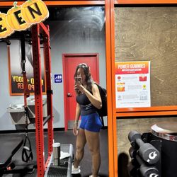 HOTWORX - Torrance, CA - Del Amo/Best Plaza - Gym Area