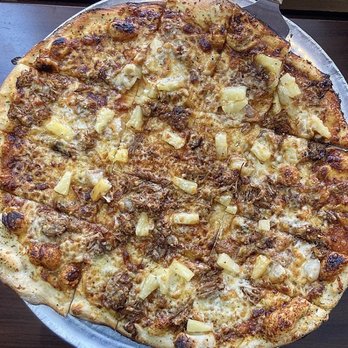 Rail Trail Flatbread - Hawaiian Flatbread - Bars Near Me - Hudson, Massachusetts
