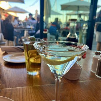 Sam's Anchor Cafe - Martini - Seafood Near Me - Tiburon, California Sam's Anchor Cafe - Martini - Seafood Near Me - Tiburon, California