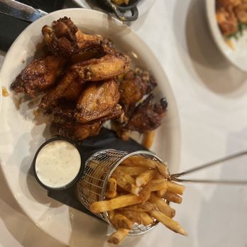 Papi Cuisine - Old Bay Honey Wings - Cocktail Bars Near Me - Baltimore, Maryland Papi Cuisine - Old Bay Honey Wings - Cocktail Bars Near Me - Baltimore, Maryland