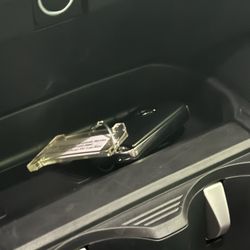 Thrifty Car Rental - I left the keys in the middle console and they charged me for lost keys!!!