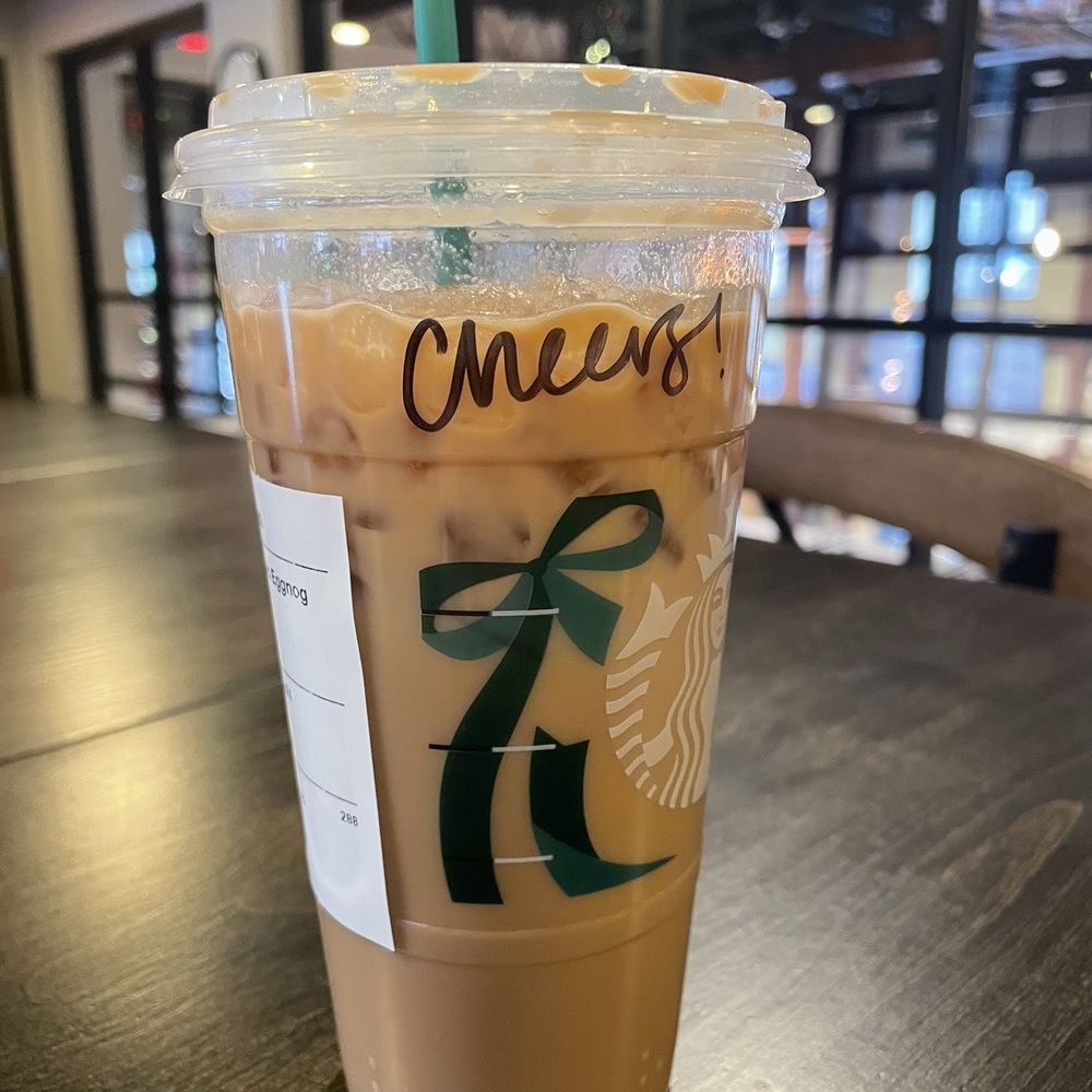Starbucks - Coffee & Tea Near Me - Minneapolis, Minnesota