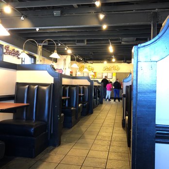 Zaxbys - Inside - Fast Food Near Me - Commerce, Georgia Zaxbys - Inside - Fast Food Near Me - Commerce, Georgia