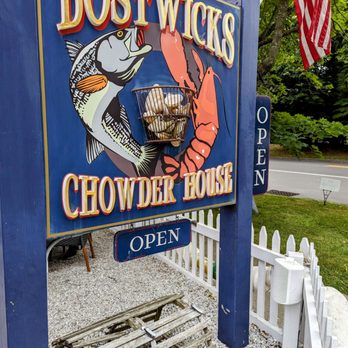 Bostwick's Chowder House - Seafood Near Me - East Hampton, New York