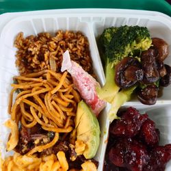 Jamaica Farmers Market - Hot bar food