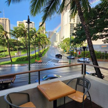 Waffle and Berry - Waffles Near Me - Honolulu, Hawaii