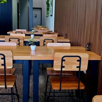 The Hummus Republic - Super clean and cute decor. - Mediterranean Near Me - Jacksonville, North Carolina