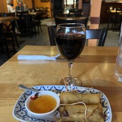 Chez Le Thai - Spring rolls.