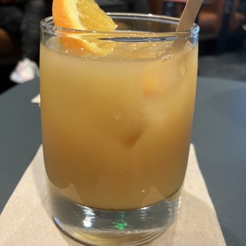 Alaska Lounge - Cocktail of the month: Orange Blossom. - Airport Lounges Near Me - Los Angeles, California Alaska Lounge - Cocktail of the month: Orange Blossom. - Airport Lounges Near Me - Los Angeles, California