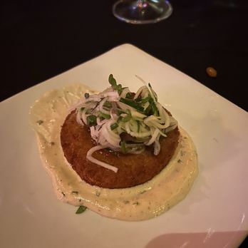 Vibrato Grill Jazz - Crab cakes - Jazz & Blues Near Me - Los Angeles, California Vibrato Grill Jazz - Crab cakes - Jazz & Blues Near Me - Los Angeles, California