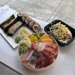 Jiro S Omakase Chirashi Box
