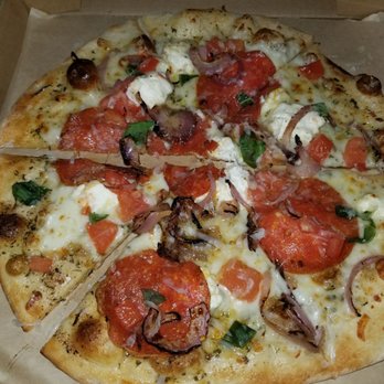 SNAP Custom Pizza - Herb butter, mozz & ricotta, pepperoni, tomatoes, onions, fresh basil & roasted garlic oil - Pizza Near Me - Newark, Delaware SNAP Custom Pizza - Herb butter, mozz & ricotta, pepperoni, tomatoes, onions, fresh basil & roasted garlic oil - Pizza Near Me - Newark, Delaware
